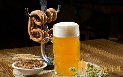 喝酒時(shí)需要注意什么 專(zhuān)家的6條建議讓你健康飲酒！