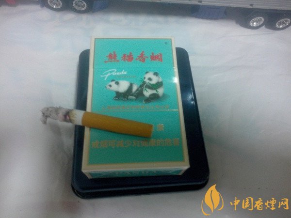 熊貓香煙(經(jīng)典)禮盒裝怎么樣 口感豐潤(rùn)細(xì)膩回味無窮